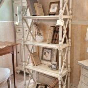 Libreria etagere stile inglese in legno di ciliegio, due cassetti laccata a mano. Arredamento classsico contemporaneo Siena e Firenze. (4)