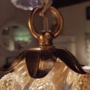 Lampadario a cinque pendenti in cristallo di murano. L'attacco. Arredamento classico contemporaneo Siena e Firenze