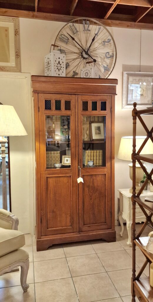 Vetrina libreria antica in legno di teak primi '900. Mobili antichi Siena e Firenze.