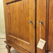 Credenza Toscana in legno di tiglio massello. Arredamento classico contemporaneo Siena e Firenze (3)